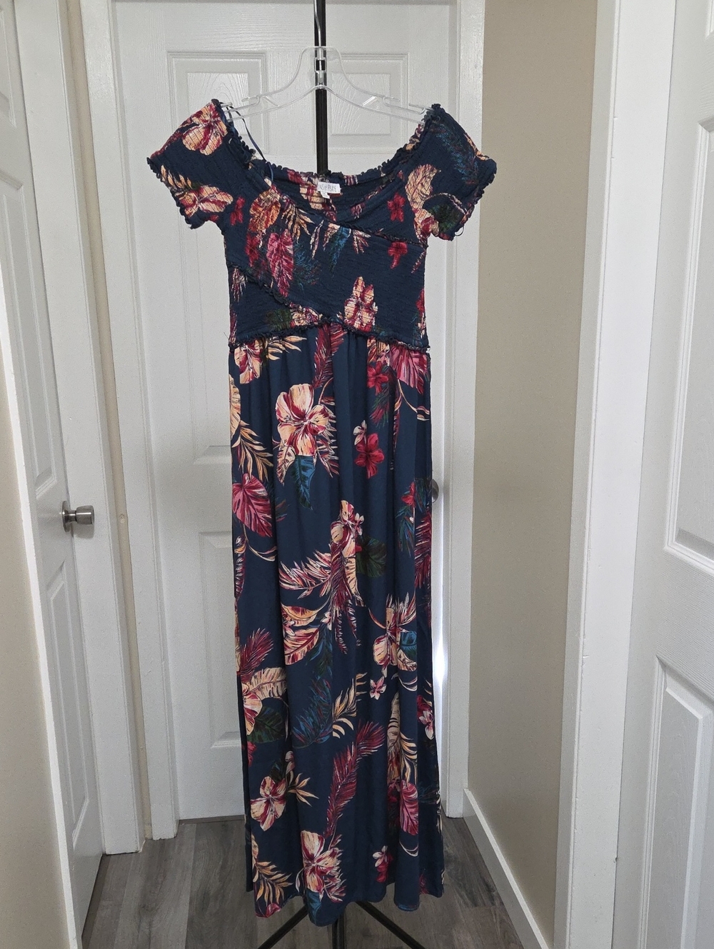 Patrons of Peace Navy Tropical Floral Smocked Off-Shoulder Maxi Dress Boho Rayon - Picture 2 of 9